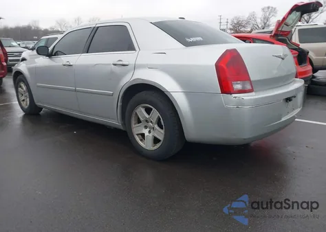2006 Chrysler 300 Touring из США, поврежденный, VIN 2C3KA53G76H411898